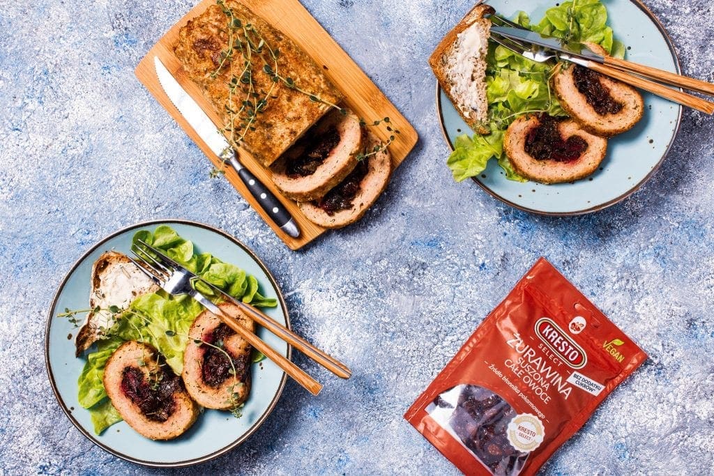 Rolada z indyka z konfiturą botwinkową